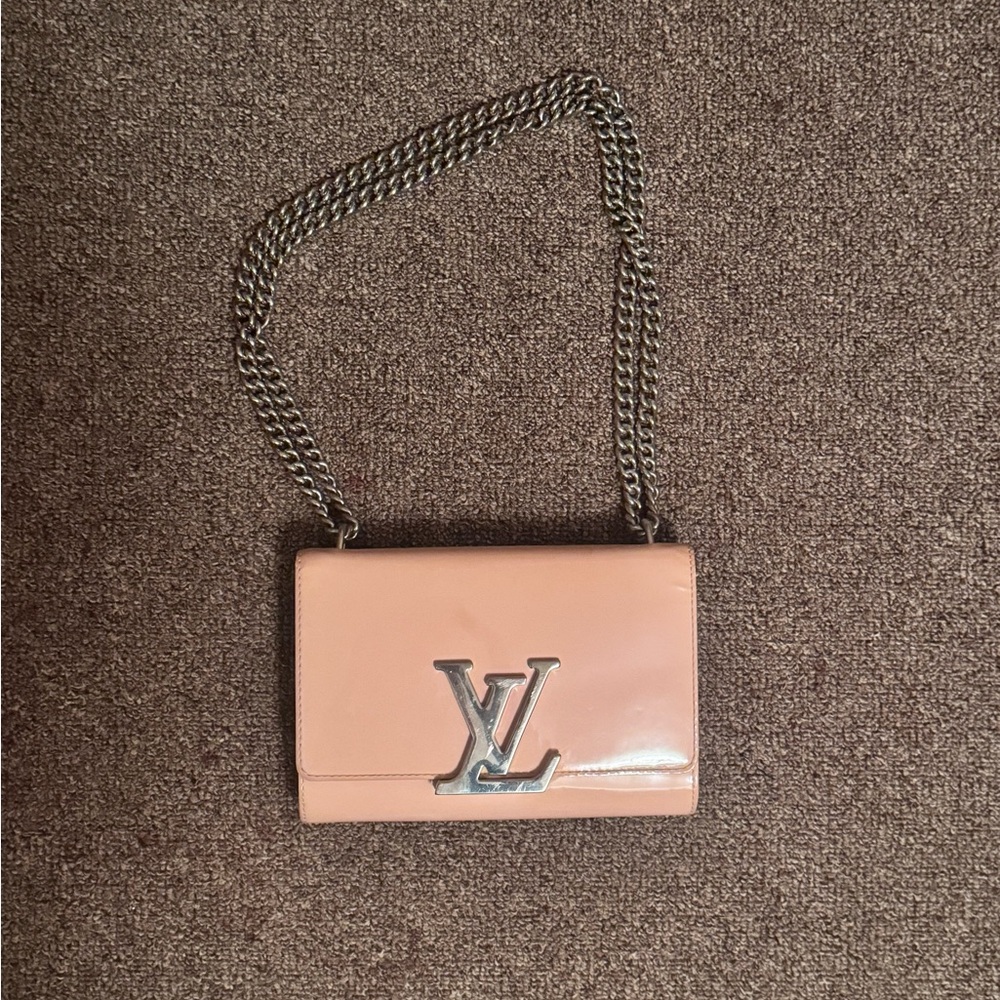 Louis Vuitton Pink Chain Shoulder